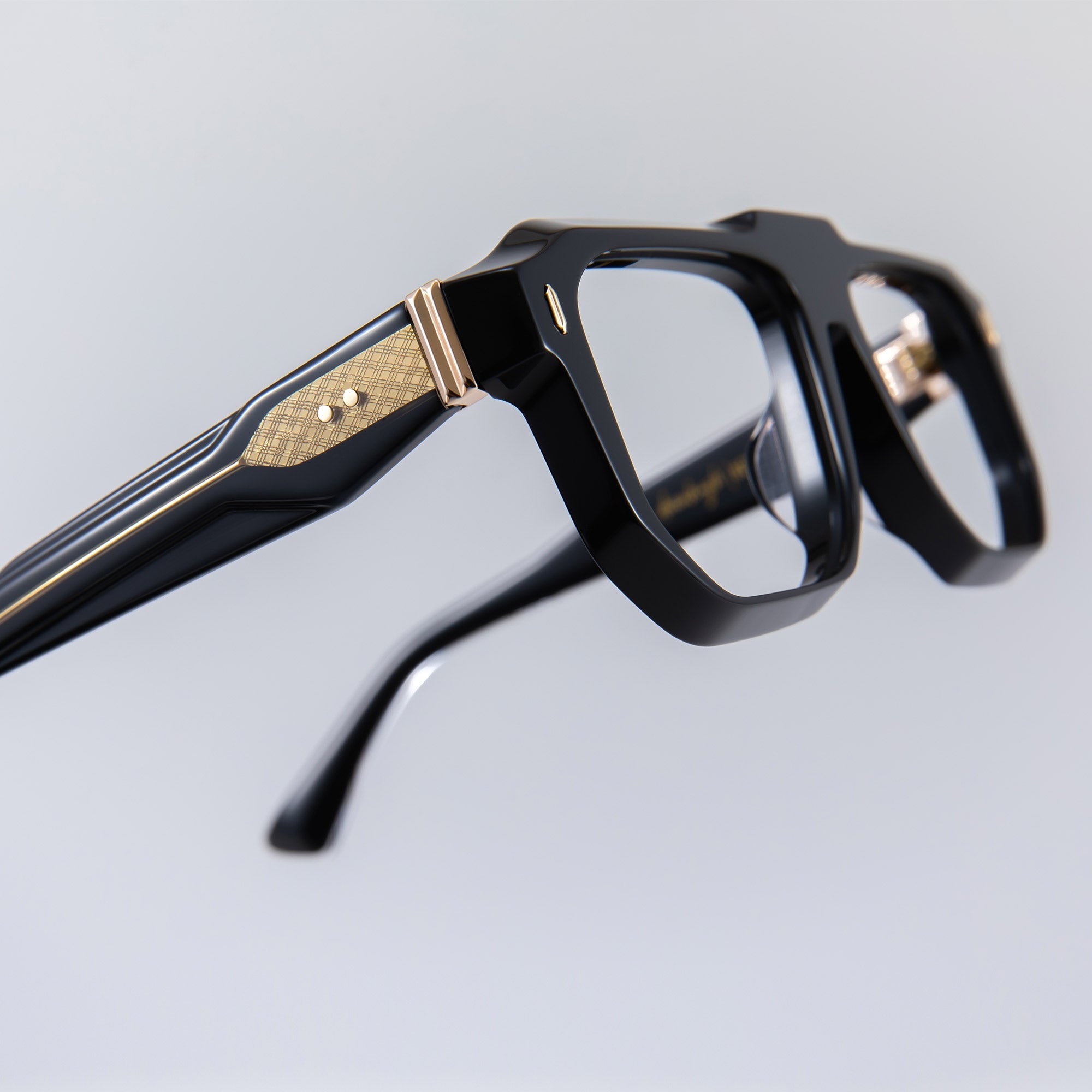 Donahugh-eyeglasses-blackgold